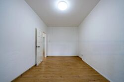 Sennett Estate (D13), Terrace #472525851